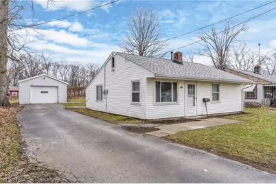 368 Erskine Avenue, Boardman, OH 44512 - Photo 2