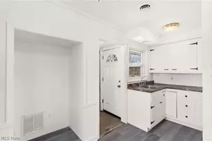 368 Erskine Ave, Boardman, OH 44512 - Photo 6