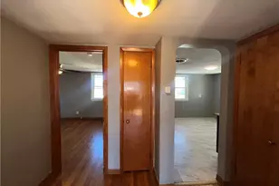 10925 McCracken Rd, Garfield Heights, OH 44125 - Photo 10