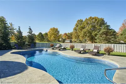 38520 Terrell Drive, North Ridgeville, OH 44039 - Photo 2