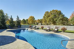 38520 Terrell Dr, North Ridgeville, OH 44039 - Photo 2