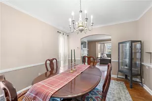 19190 S Sagamore Rd, Fairview Park, OH 44126 - Photo 16