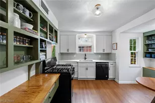 19190 S Sagamore Rd, Fairview Park, OH 44126 - Photo 22