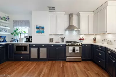 3331 Glencairn Road, Huber Heights, OH 44122 - Photo 10