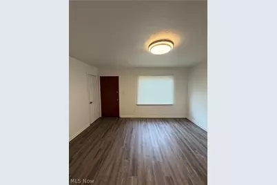 11912 Holborn Avenue, Loveland, OH 44105 - Photo 2