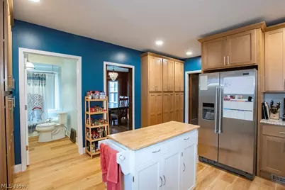 652 Parkway Boulevard, Norton, OH 44203 - Photo 6