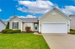 4046 Lindbergh Ave NW, Canton, OH 44718 - Photo 1