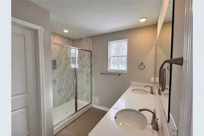 950-2 Memory Lane, Aurora, OH 44202 - Photo 10