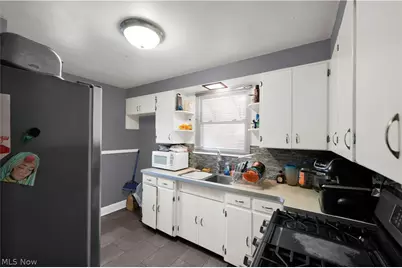 336 E 222nd Street, Euclid, OH 44123 - Photo 12