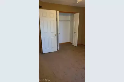 18040 Woodside N, Strongsville, OH 44149 - Photo 24