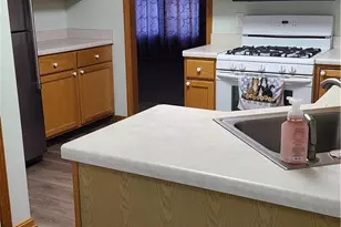 18040 Woodside N, Strongsville, OH 44149 - Photo 4