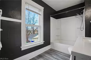 8805 Jeffries Ave, Loveland, OH 44105 - Photo 30