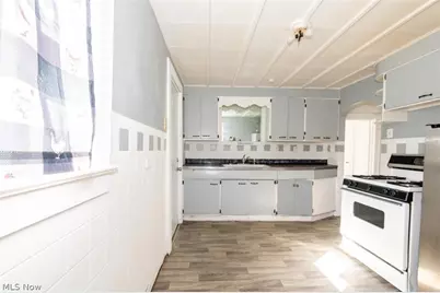 678-682 Sumner, Akron, OH 44311 - Photo 12