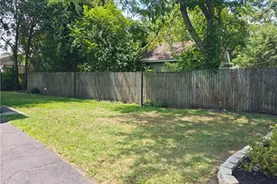 914 W 50th St, Ashtabula, OH 44004 - Photo 4