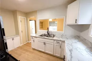 20511 Balfour Rd, Warrensville Heights, OH 44122 - Photo 8