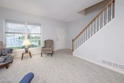 2036 Jennifer Street, Akron, OH 44313 - Photo 6