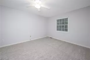 2036 Jennifer St, Akron, OH 44313 - Photo 20