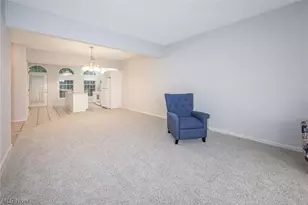 2036 Jennifer St, Akron, OH 44313 - Photo 4