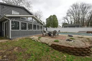 1420 Trails End Dr, New Franklin, OH 44216 - Photo 10