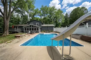 1420 Trails End Dr, New Franklin, OH 44216 - Photo 6