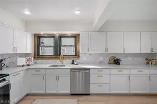 2206 Westminster Rd, Cleveland Heights, OH 44118 - Photo 14