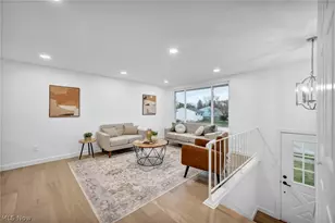 17705 Susan Ave, Loveland, OH 44111 - Photo 2