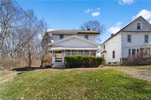 2465 28th SW, Akron, OH 44314 - Photo 2