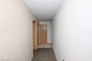 9083 Woodcrest Dr, Brecksville, OH 44141 - Photo 20