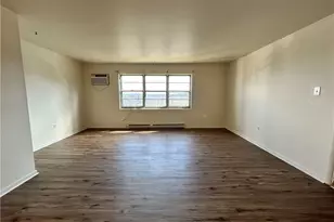 407 Colonial Dr, Steubenville, OH 43952 - Photo 4