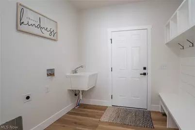 8421 Wadsworth Road, Wadsworth, OH 44281 - Photo 24