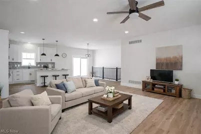 8421 Wadsworth Road, Wadsworth, OH 44281 - Photo 4