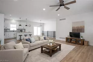 8421 Wadsworth Rd, Wadsworth, OH 44281 - Photo 4