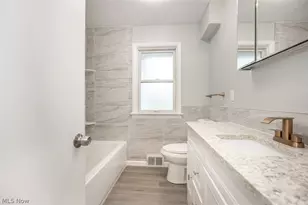 7520 W Wallings Rd, North Royalton, OH 44133 - Photo 14
