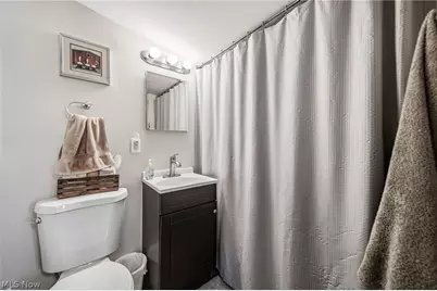 101 E 238th Street, Euclid, OH 44123 - Photo 16