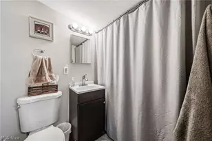 101 E 238th St, Euclid, OH 44123 - Photo 16