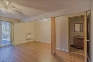 128 Orchard Dr, St Clairsville, OH 43950 - Photo 10