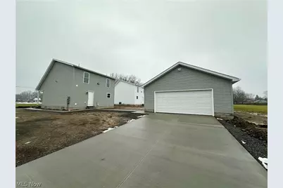 1595 Drexel Avenue NW, Warren, OH 44485 - Photo 2