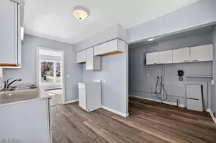 13510 Bennington Ave, Loveland, OH 44135 - Photo 10