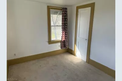 692 W Thornton Street, Akron, OH 44307 - Photo 14