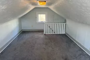 692 W Thornton St, Akron, OH 44307 - Photo 18