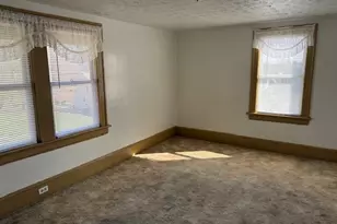 692 W Thornton St, Akron, OH 44307 - Photo 18