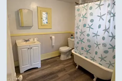 692 W Thornton Street, Akron, OH 44307 - Photo 12