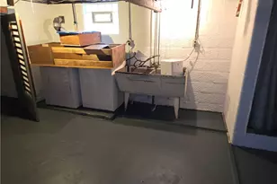 1043 Oakland Ave, Akron, OH 44310 - Photo 18