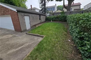 1043 Oakland Ave, Akron, OH 44310 - Photo 4