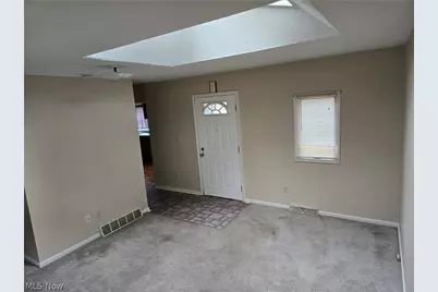 1043 Oakland Avenue, Akron, OH 44310 - Photo 6