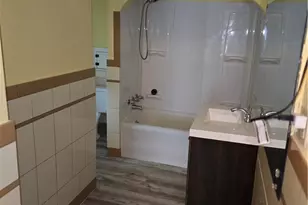 1043 Oakland Ave, Akron, OH 44310 - Photo 12