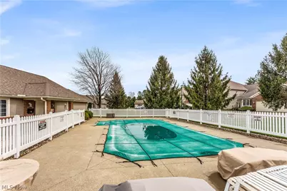 120 Ambleside Way, Amherst, OH 44001 - Photo 32