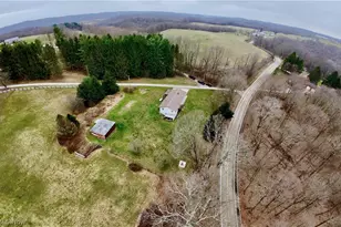 10670 County Rd 6, Killbuck, OH 44637 - Photo 12