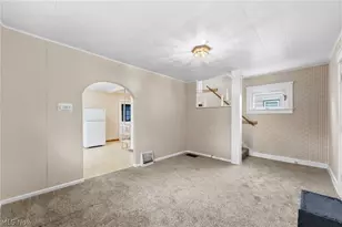 1887 Ritzman Ct, Akron, OH 44314 - Photo 8