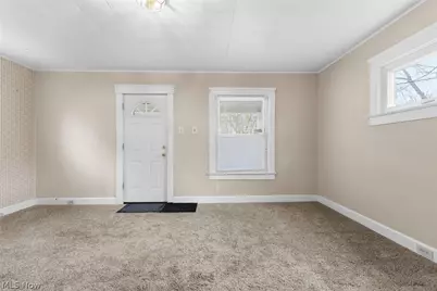 1887 Ritzman Court, Akron, OH 44314 - Photo 6